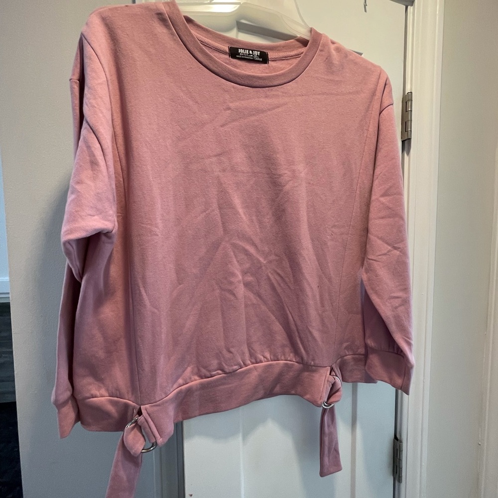 Jolie and joy pink sweatshirt with sinchable bottom. New size large.